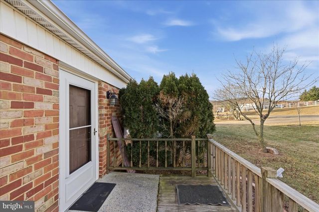 81 STAYMAN DR, Romney, WV 26757