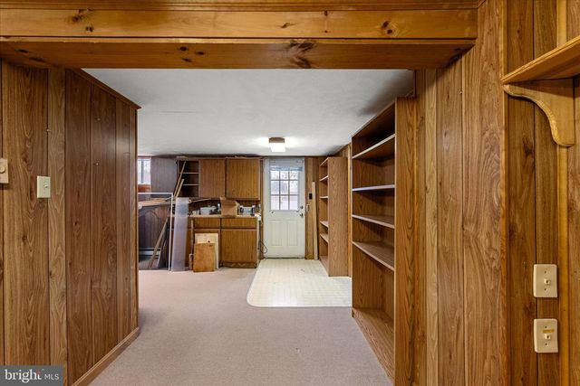 81 STAYMAN DR, Romney, WV 26757