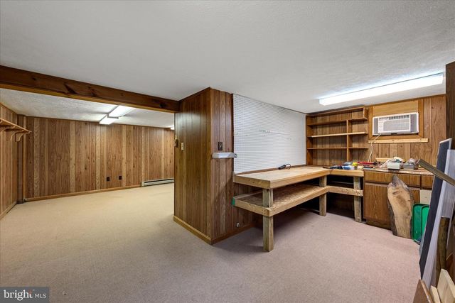 81 STAYMAN DR, Romney, WV 26757