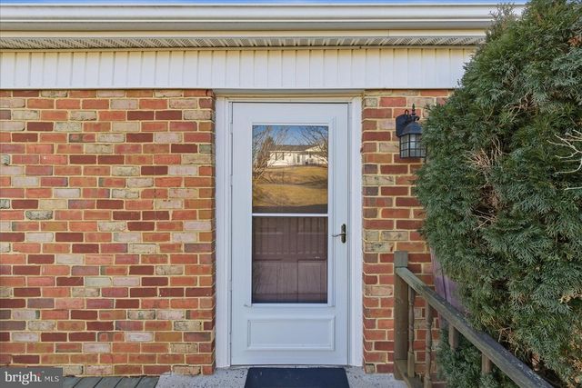 81 STAYMAN DR, Romney, WV 26757