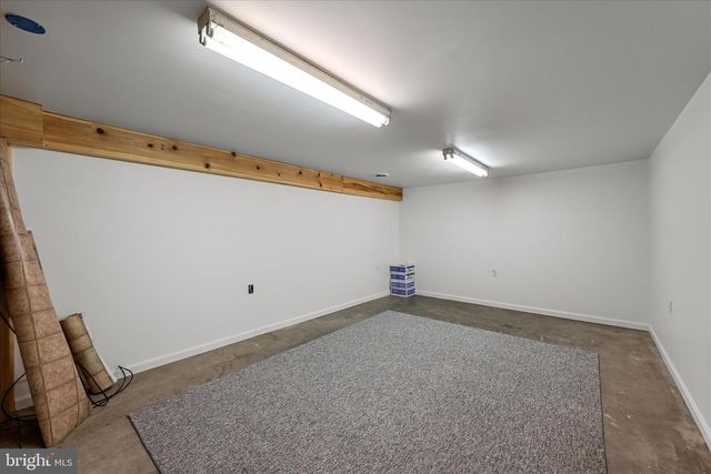 81 STAYMAN DR, Romney, WV 26757