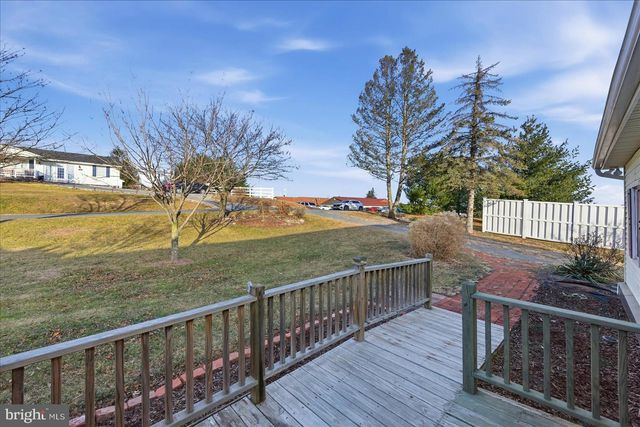 81 STAYMAN DR, Romney, WV 26757