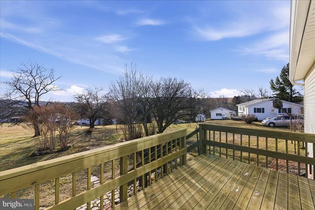 81 STAYMAN DR, Romney, WV 26757