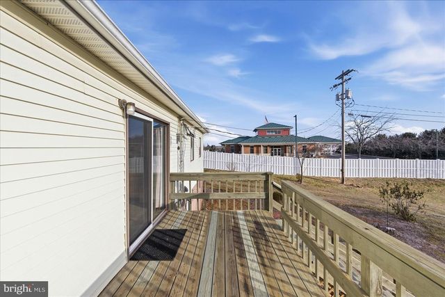 81 STAYMAN DR, Romney, WV 26757