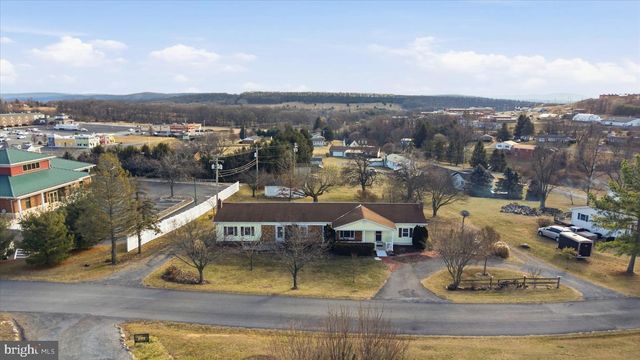 81 STAYMAN DR, Romney, WV 26757