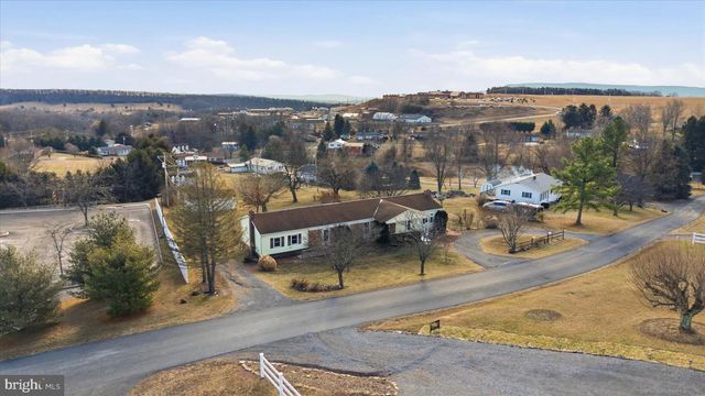 81 STAYMAN DR, Romney, WV 26757