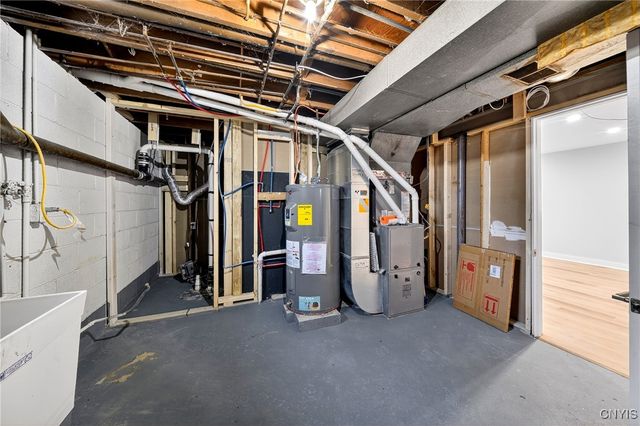 4115 Poplar Drive, Clay, NY 13090