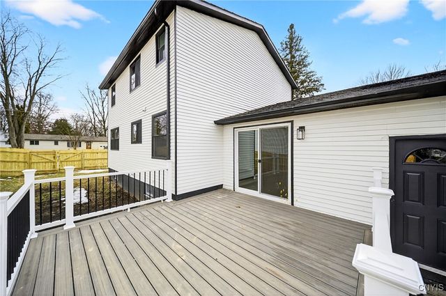 4115 Poplar Drive, Clay, NY 13090