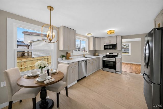 4115 Poplar Drive, Clay, NY 13090