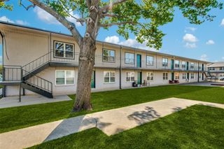 2211 W Hickory Street A1R, Denton, TX 76201