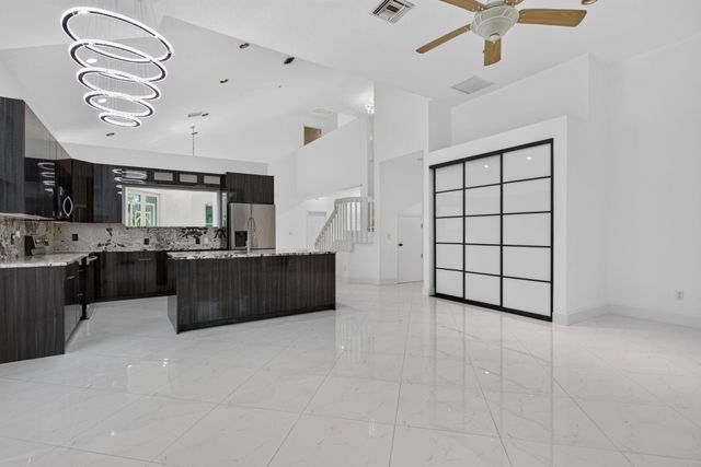 7087 NW 78th Place, Parkland, FL 33067