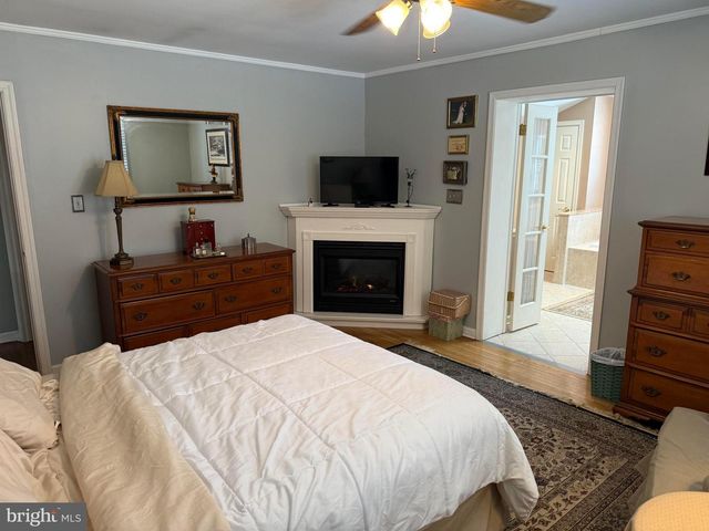 200 E HILLTOP RD, West Chester, PA 19382