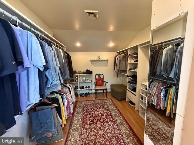 200 E HILLTOP RD, West Chester, PA 19382