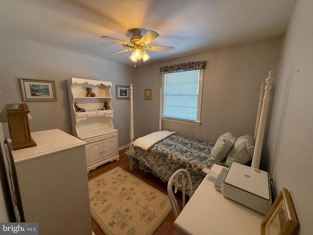 200 E HILLTOP RD, West Chester, PA 19382