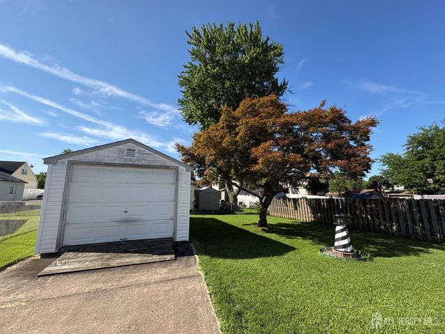 20 3rd Street, Sayreville, NJ 08872