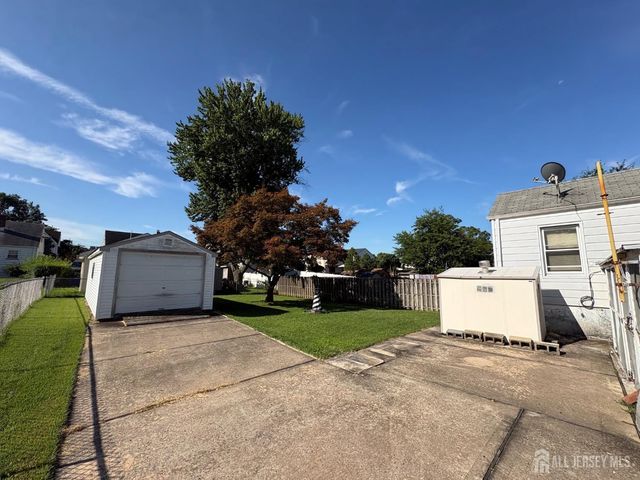 20 3rd Street, Sayreville, NJ 08872