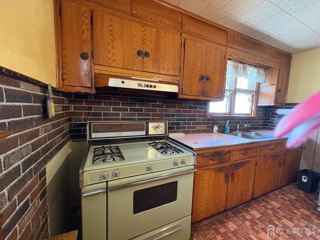 20 3rd Street, Sayreville, NJ 08872