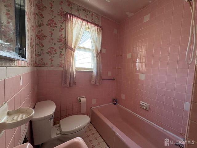 20 3rd Street, Sayreville, NJ 08872