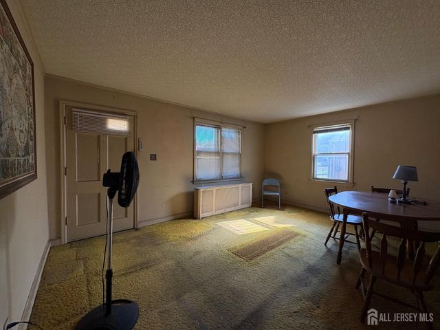 20 3rd Street, Sayreville, NJ 08872