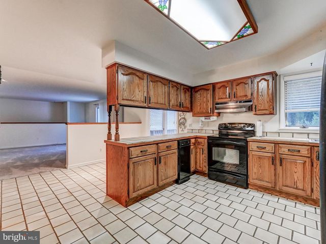 13802 CRIPPLEGATE RD, Phoenix, MD 21131