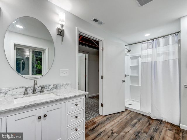 13802 CRIPPLEGATE RD, Phoenix, MD 21131