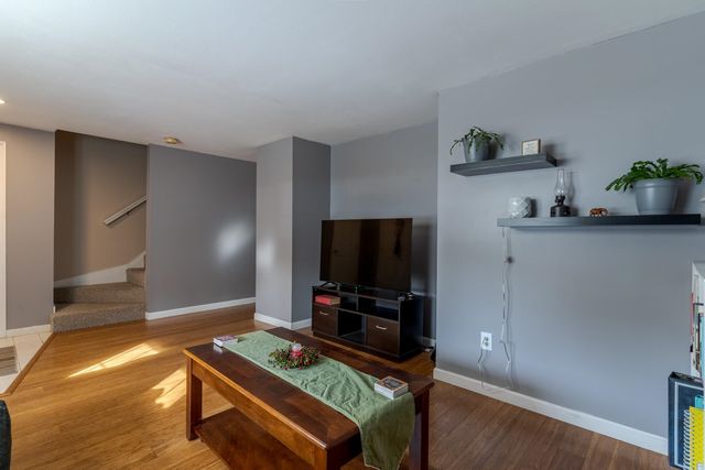 165 Blackwater Rd Apt 20, Somersworth, NH 03878