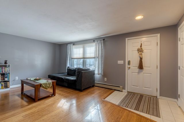 165 Blackwater Rd Apt 20, Somersworth, NH 03878