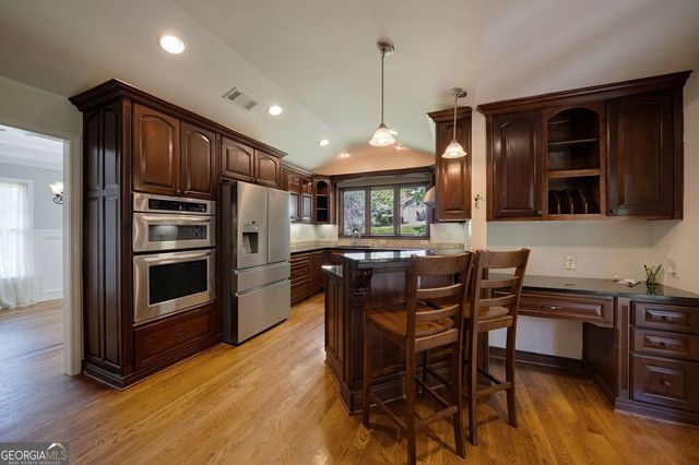 875 Windsor Trail, Roswell, GA 30076