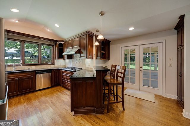 875 Windsor Trail, Roswell, GA 30076