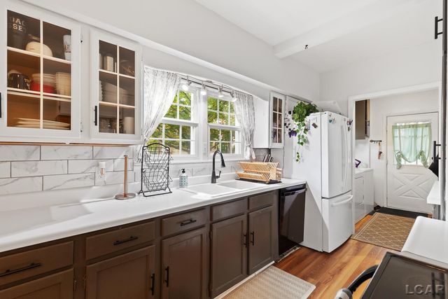 215 S Oneida Street, Tecumseh, MI 49286