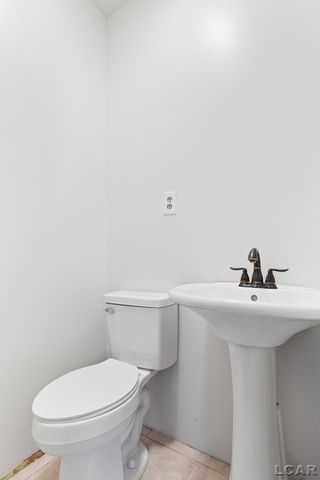 215 S Oneida Street, Tecumseh, MI 49286