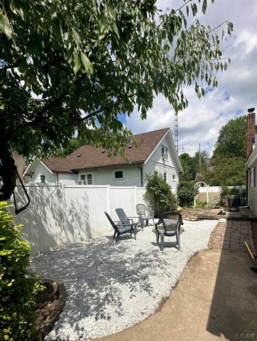 215 S Oneida Street, Tecumseh, MI 49286