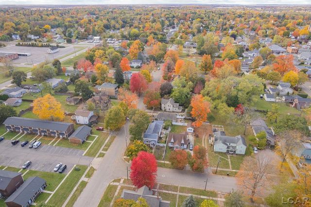 215 S Oneida Street, Tecumseh, MI 49286