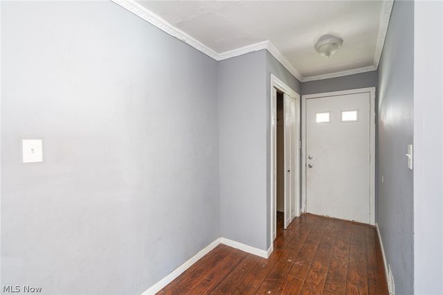 2422 North Avenue, Parma, OH 44134