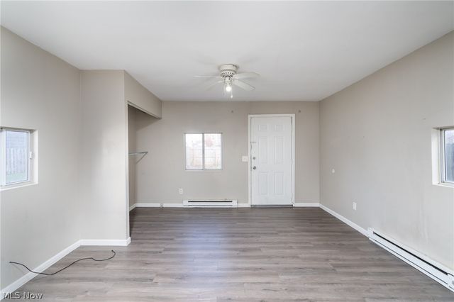 2422 North Avenue, Parma, OH 44134