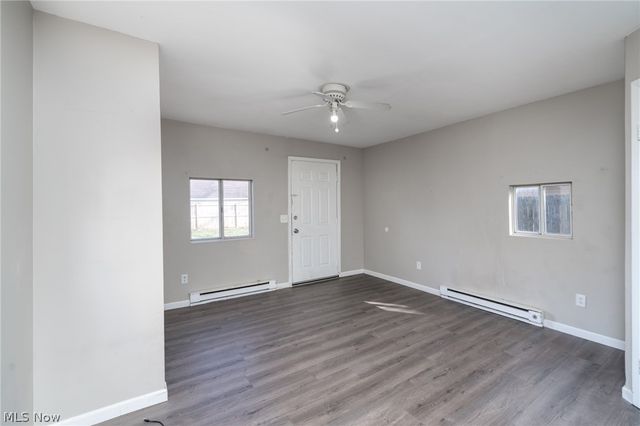 2422 North Avenue, Parma, OH 44134