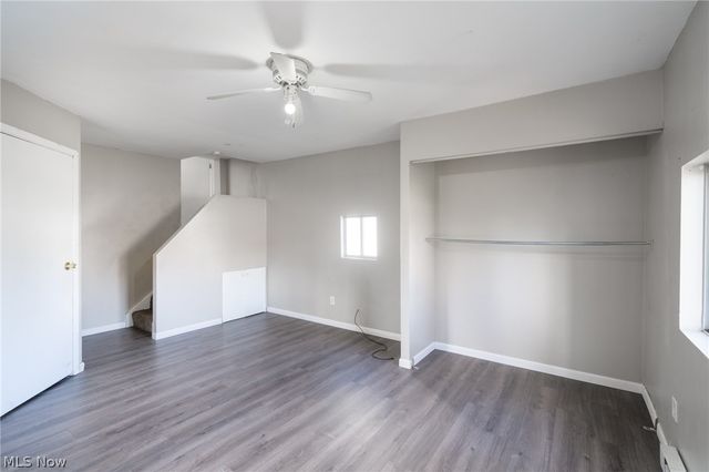 2422 North Avenue, Parma, OH 44134