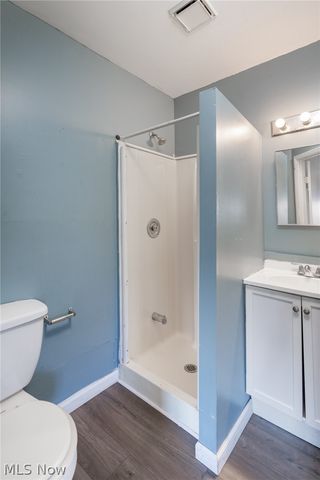 2422 North Avenue, Parma, OH 44134