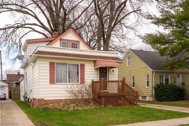 2422 North Avenue, Parma, OH 44134