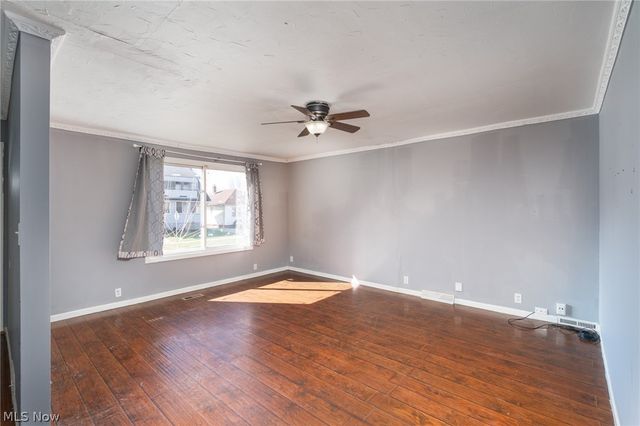 2422 North Avenue, Parma, OH 44134