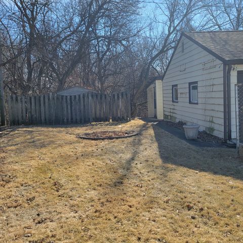 3618 15th Avenue Court, Moline, IL 61265