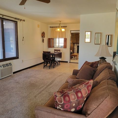 3618 15th Avenue Court, Moline, IL 61265