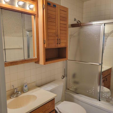 3618 15th Avenue Court, Moline, IL 61265