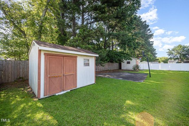1175 Blankshire Road, Fayetteville, NC 28314
