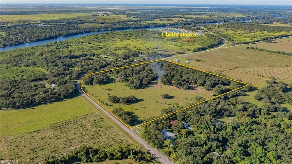 2358 Cr-78, Labelle, FL 33935