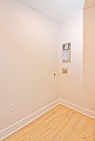 3919 69th Street, Urbandale, IA 50322