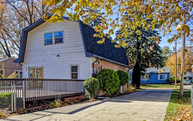 3919 69th Street, Urbandale, IA 50322