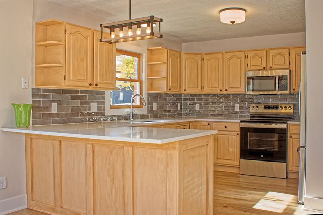 3919 69th Street, Urbandale, IA 50322