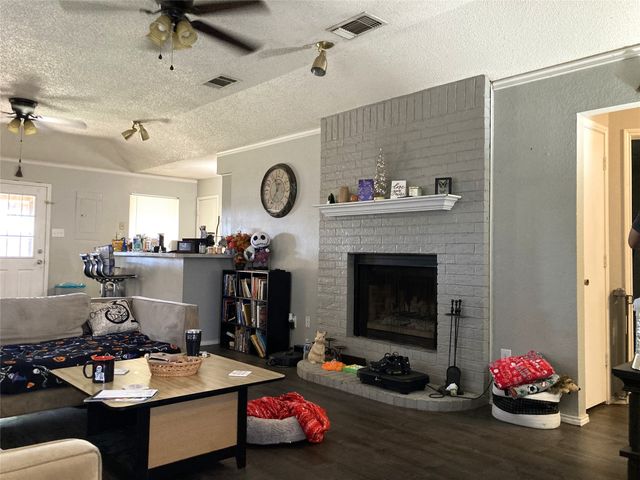 1005 Mitchell Lane, Burleson, TX 76028