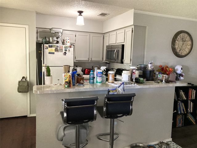 1005 Mitchell Lane, Burleson, TX 76028